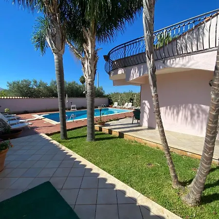 Paloma Villa *